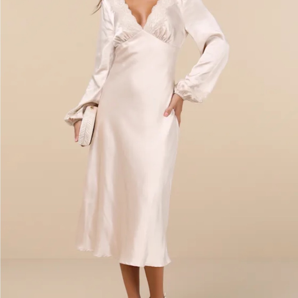 Elegant Cream Long Sleeve dress